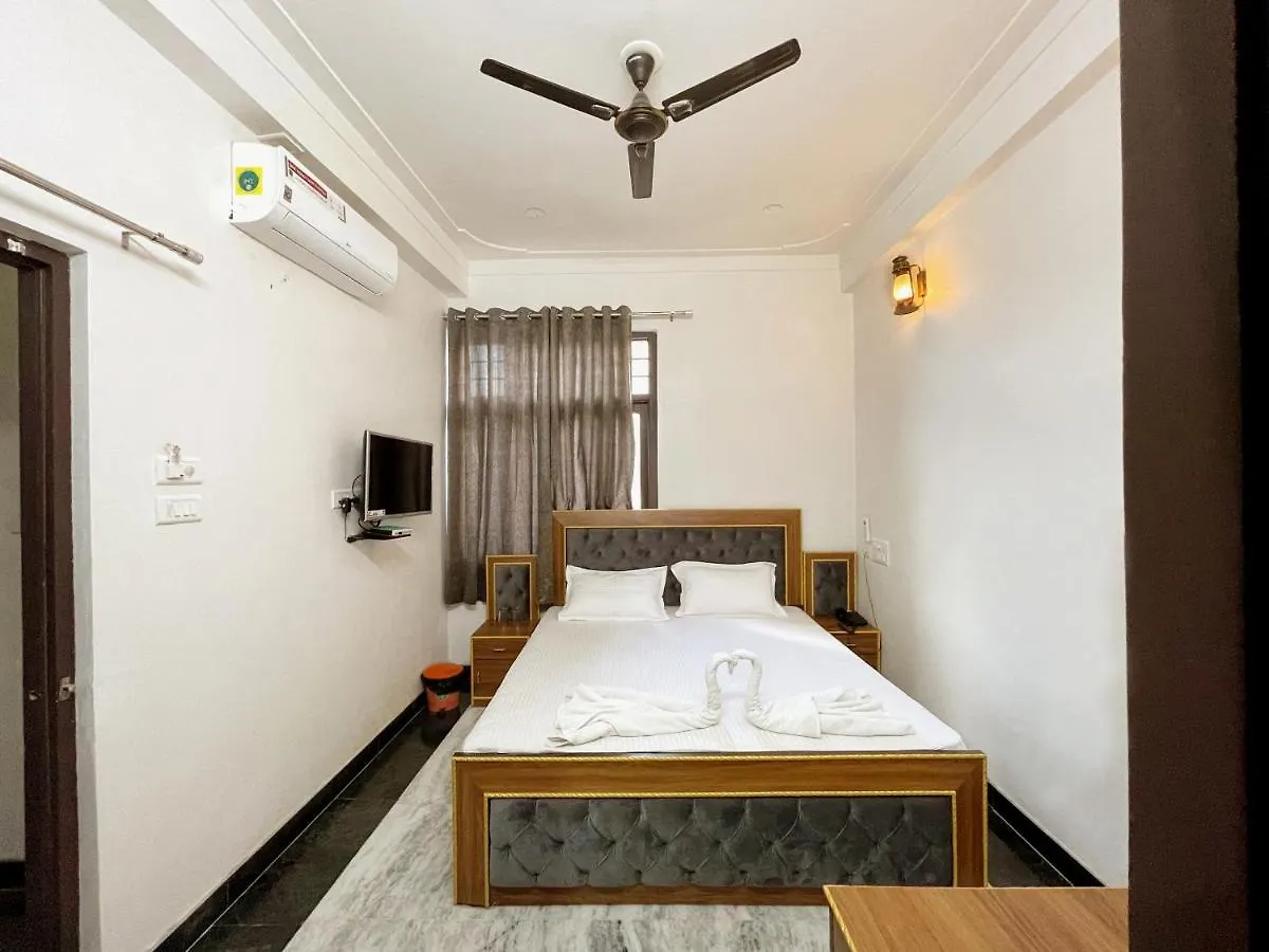 Hotel Umed Regency - A Lake Facing Hotel Udajpur